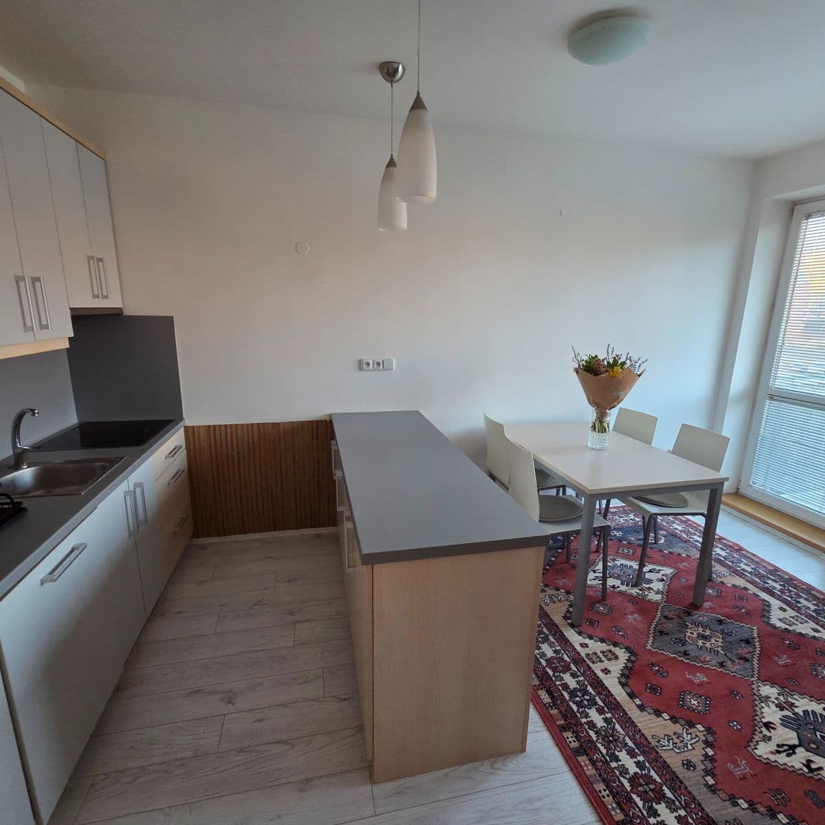 Pronájem bytu 2+kk 56 m², V Újezdech, Brno, Jihomoravský kraj Pronájem bytu 2+kk 56 m², V Újezdech, Brno, Jihomoravský kraj