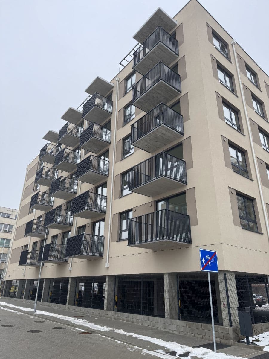 Pronájem bytu 1+kk 38 m², Nádražní, Kralupy nad Vltavou, Středočeský kraj Pronájem bytu 1+kk 38 m², Nádražní, Kralupy nad Vltavou, Středočeský kraj