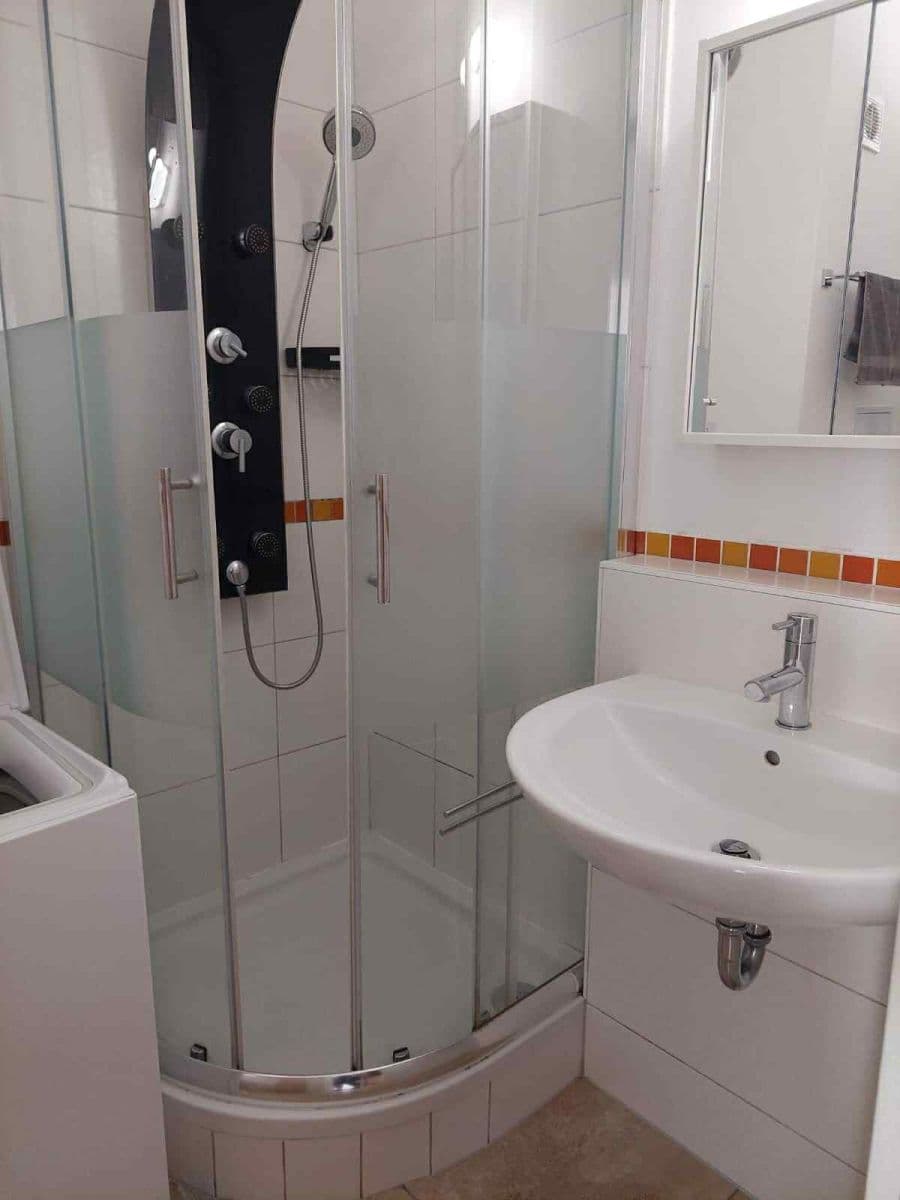 Pronájem bytu 1+kk 29 m², Šalounova, Praha, Praha Pronájem bytu 1+kk 29 m², Šalounova, Praha, Praha