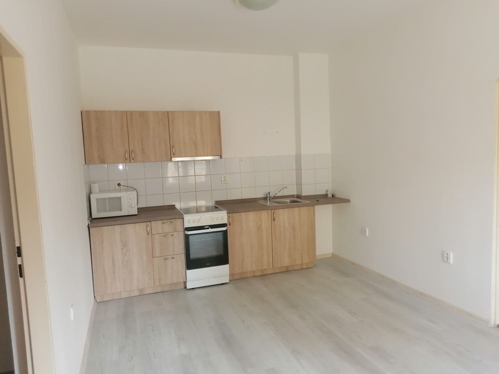 Pronájem bytu 2+kk 37 m², Plzeňská, Beroun, Středočeský kraj Pronájem bytu 2+kk 37 m², Plzeňská, Beroun, Středočeský kraj
