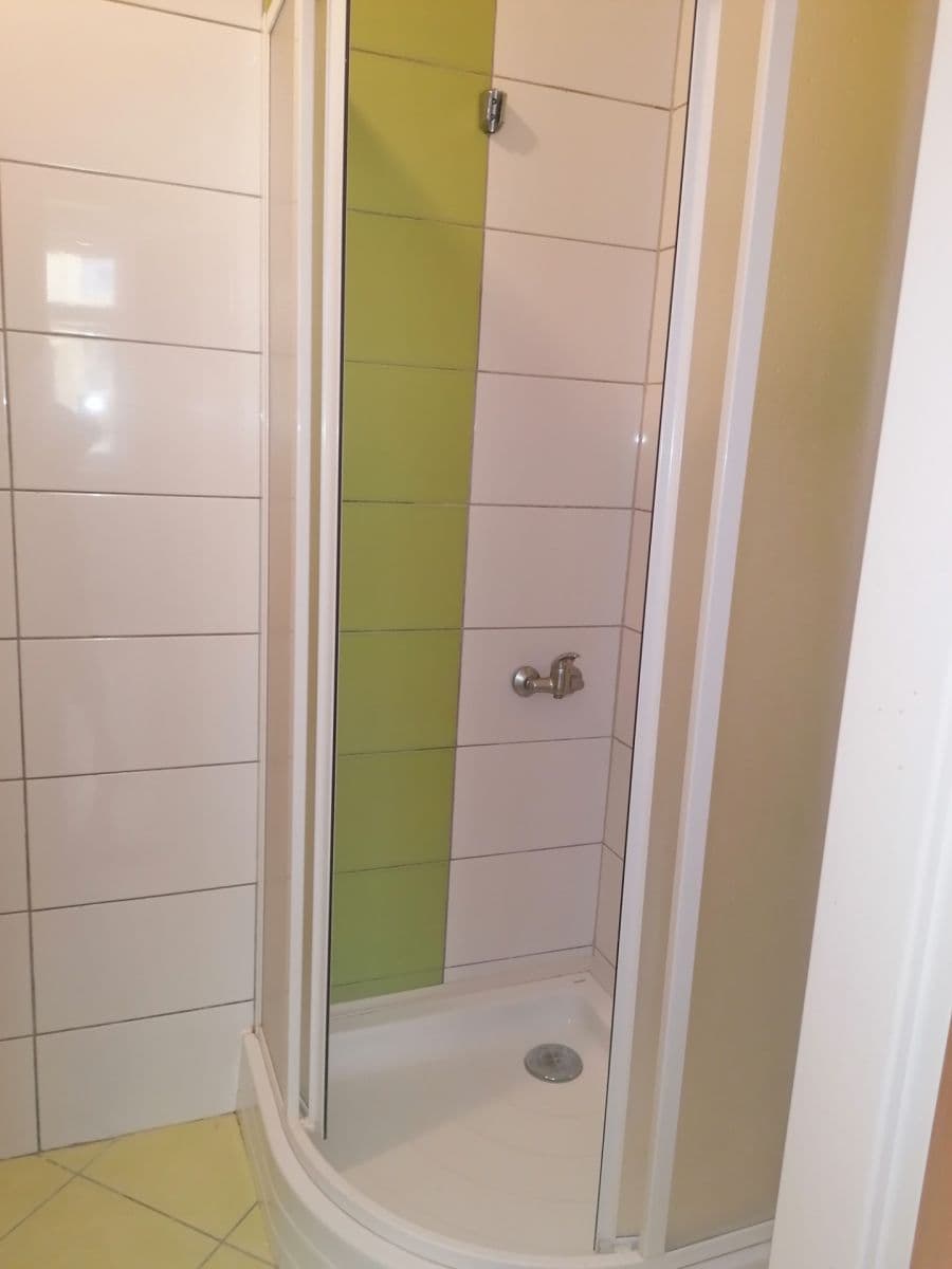 Pronájem bytu 2+kk 37 m², Plzeňská, Beroun, Středočeský kraj Pronájem bytu 2+kk 37 m², Plzeňská, Beroun, Středočeský kraj