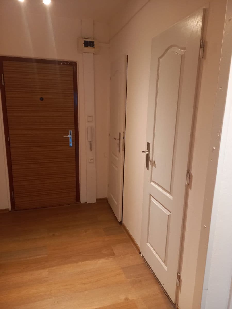 Pronájem bytu 2+kk 45 m², V Malém háji, Odolena Voda, Středočeský kraj Pronájem bytu 2+kk 45 m², V Malém háji, Odolena Voda, Středočeský kraj