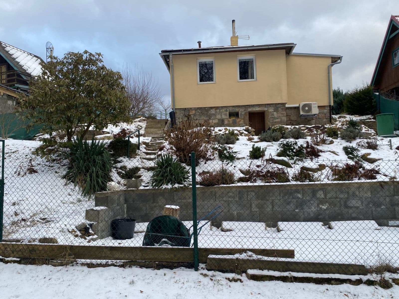 Prodej chaty, chalupy 35 m², pozemek 324 m², Struhařov, Středočeský kraj Prodej chaty, chalupy 35 m², pozemek 324 m², Struhařov, Středočeský kraj