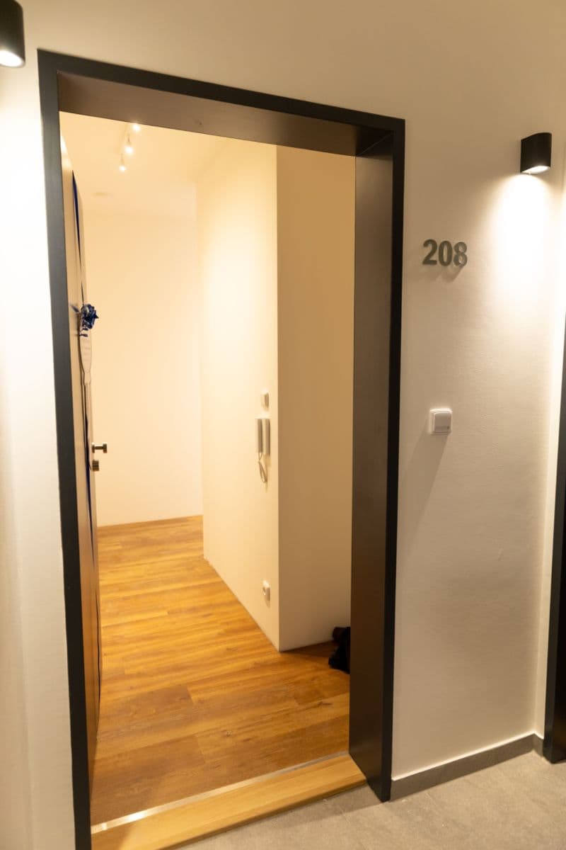 Pronájem bytu 2+kk 40 m², Nádražní, Kralupy nad Vltavou, Středočeský kraj Pronájem bytu 2+kk 40 m², Nádražní, Kralupy nad Vltavou, Středočeský kraj