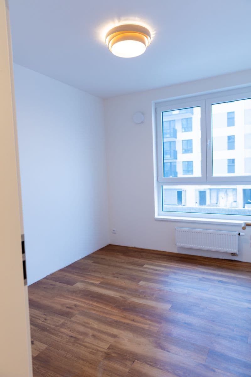 Pronájem bytu 2+kk 40 m², Nádražní, Kralupy nad Vltavou, Středočeský kraj Pronájem bytu 2+kk 40 m², Nádražní, Kralupy nad Vltavou, Středočeský kraj