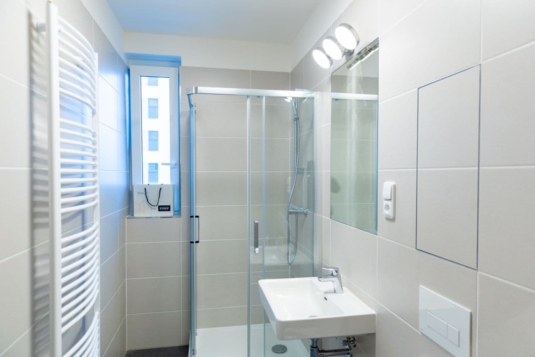 Pronájem bytu 2+kk 40 m², Nádražní, Kralupy nad Vltavou, Středočeský kraj Pronájem bytu 2+kk 40 m², Nádražní, Kralupy nad Vltavou, Středočeský kraj