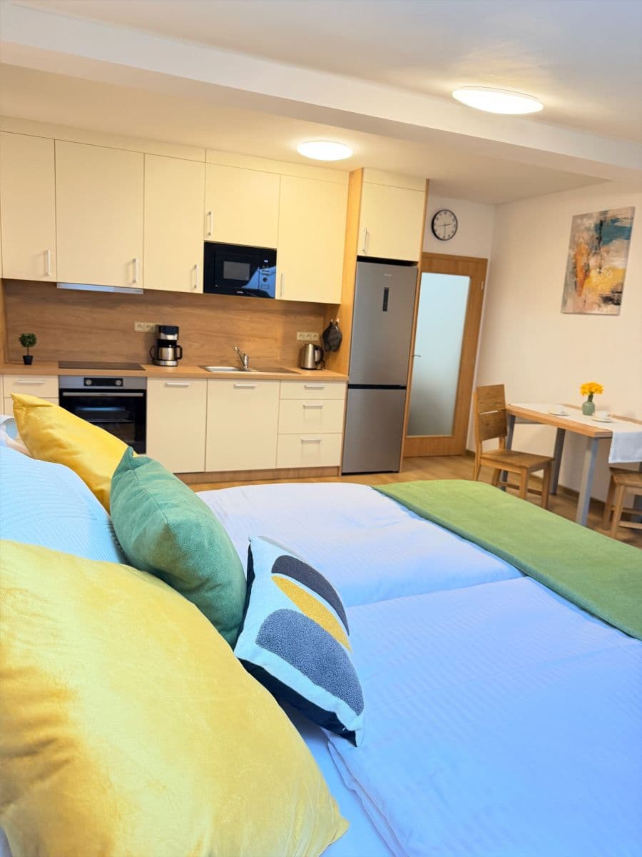 Pronájem bytu 34 m², Zbraslavská, Praha, Praha Pronájem bytu 34 m², Zbraslavská, Praha, Praha