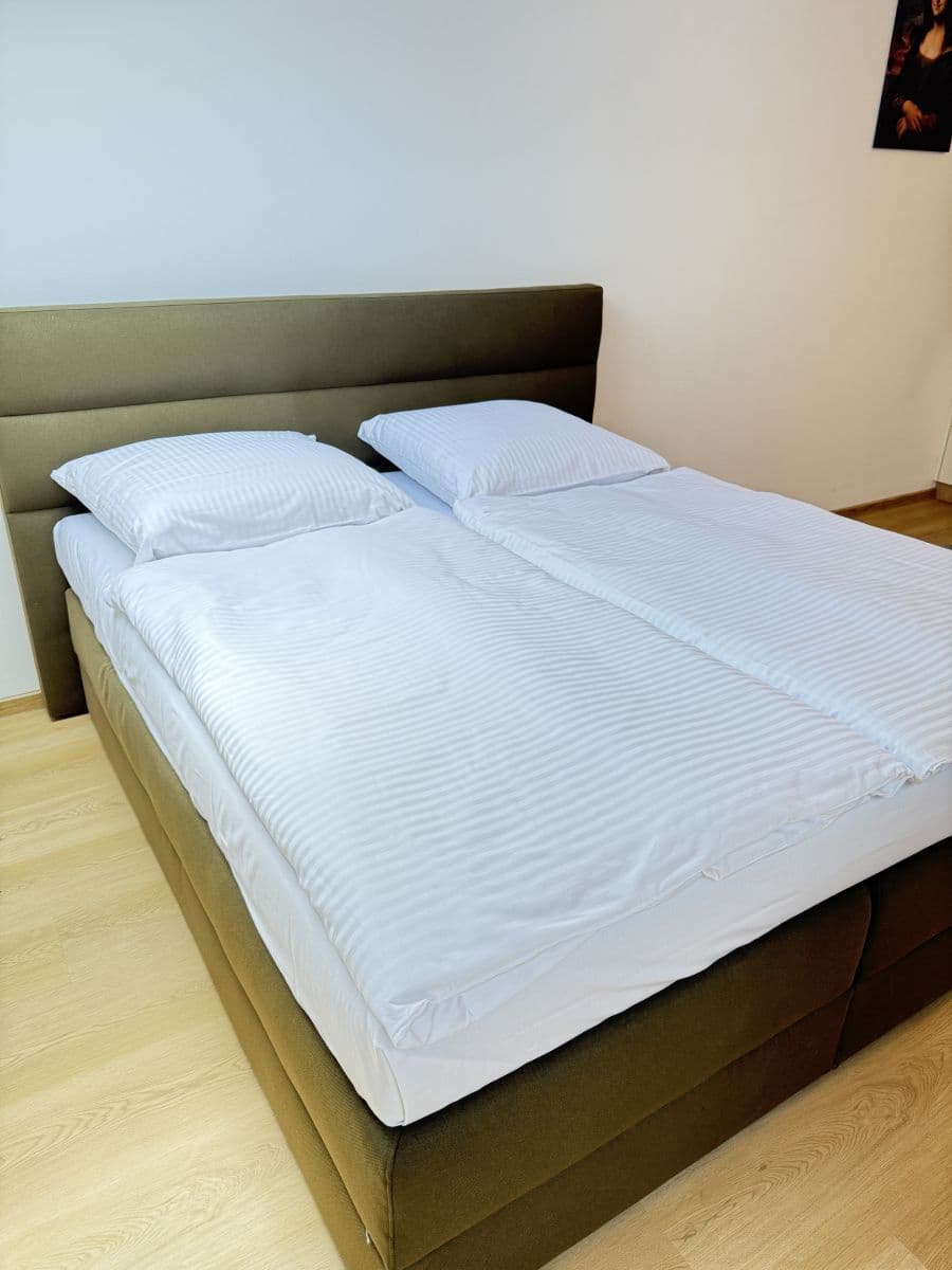 Pronájem bytu 34 m², Zbraslavská, Praha, Praha Pronájem bytu 34 m², Zbraslavská, Praha, Praha