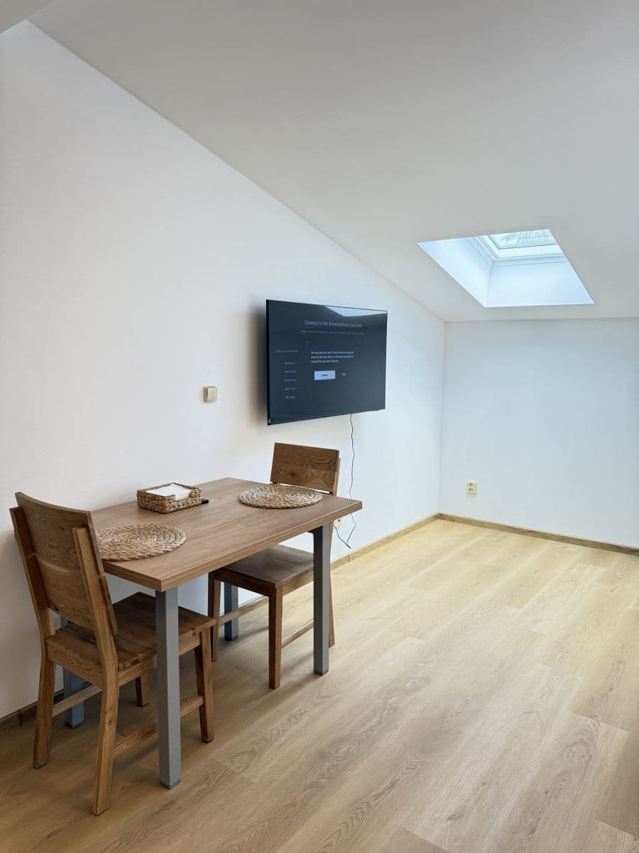 Pronájem bytu 34 m², Zbraslavská, Praha, Praha Pronájem bytu 34 m², Zbraslavská, Praha, Praha