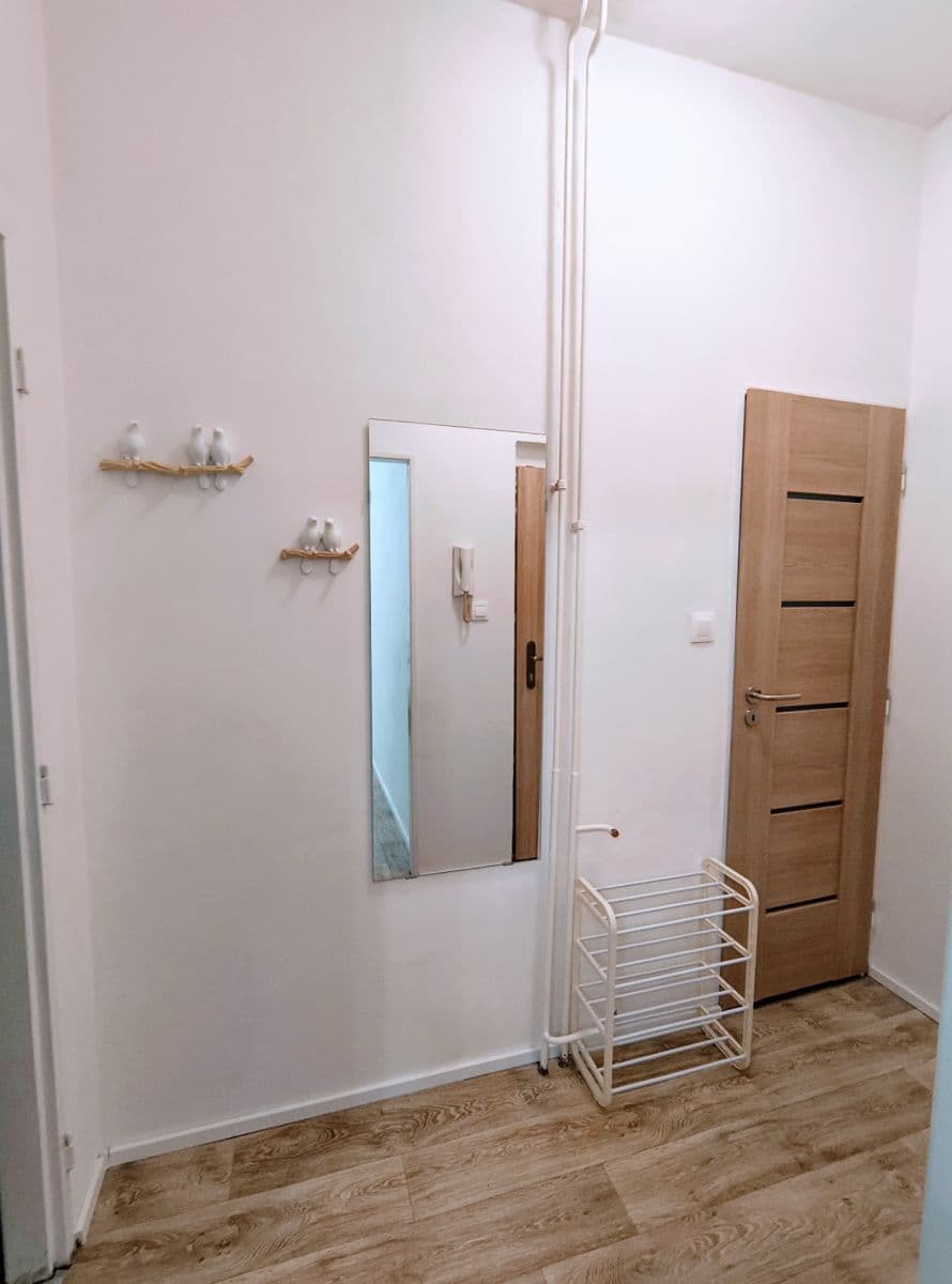 Pronájem bytu 1+1 37 m², sídliště 9. května, Nejdek, Karlovarský kraj Pronájem bytu 1+1 37 m², sídliště 9. května, Nejdek, Karlovarský kraj