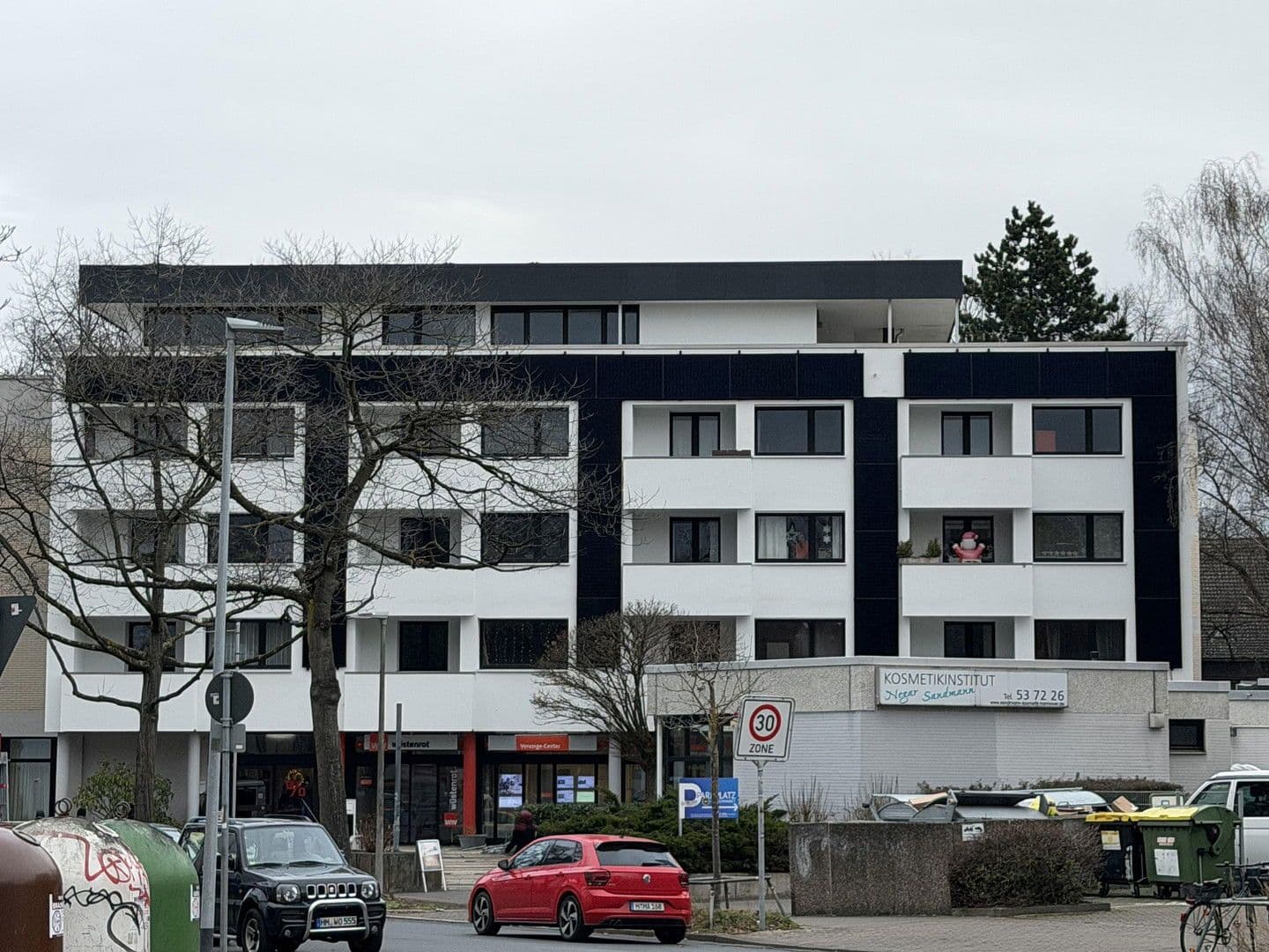 Pronájem bytu 2+1 57 m², Wallmodenstr. 10, Hannover, Dolní Sasko Pronájem bytu 2+1 57 m², Wallmodenstr. 10, Hannover, Dolní Sasko