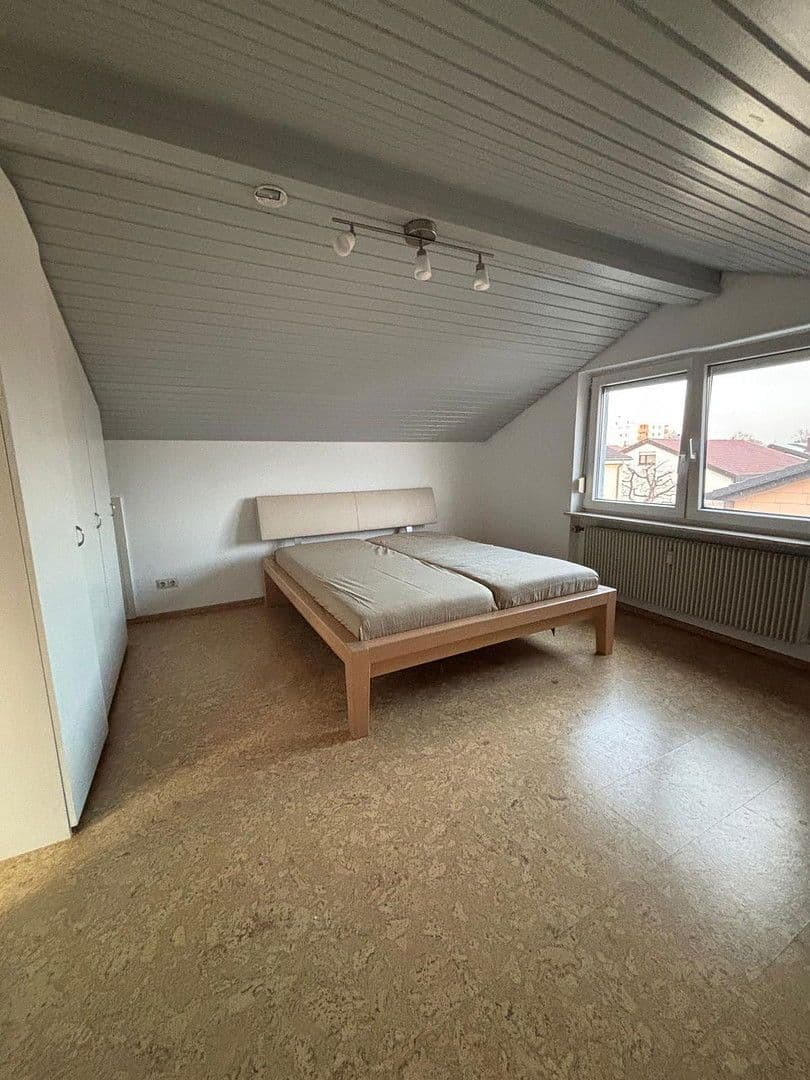 Pronájem bytu 2+1 40 m², Gärtringen, Bádensko-Württembersko Pronájem bytu 2+1 40 m², Gärtringen, Bádensko-Württembersko