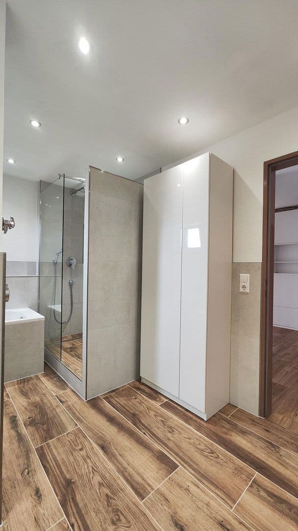 Prodej bytu 3+1 90 m², Rheinstetten, Bádensko-Württembersko Prodej bytu 3+1 90 m², Rheinstetten, Bádensko-Württembersko