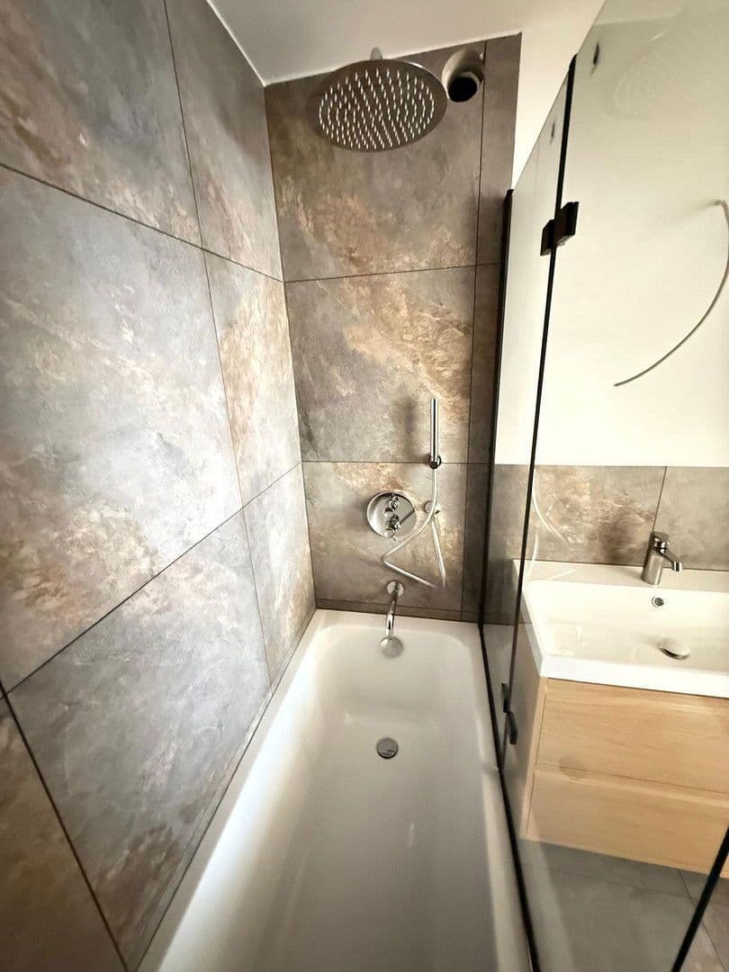 Pronájem bytu 4+1 91 m², Nürnberg, Bavorsko Pronájem bytu 4+1 91 m², Nürnberg, Bavorsko