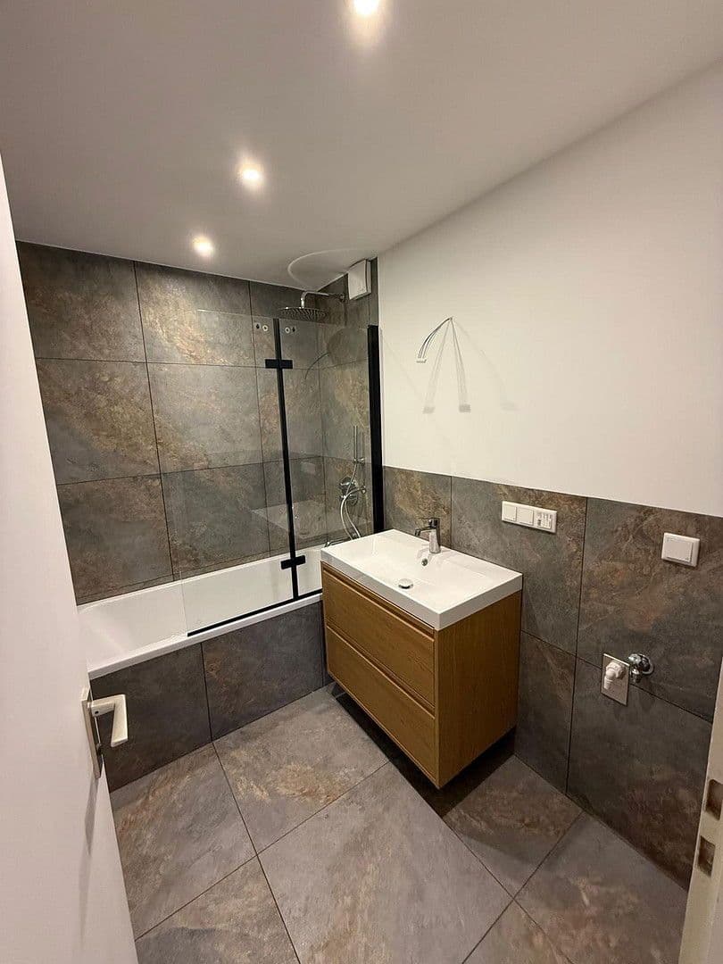 Pronájem bytu 4+1 91 m², Nürnberg, Bavorsko Pronájem bytu 4+1 91 m², Nürnberg, Bavorsko