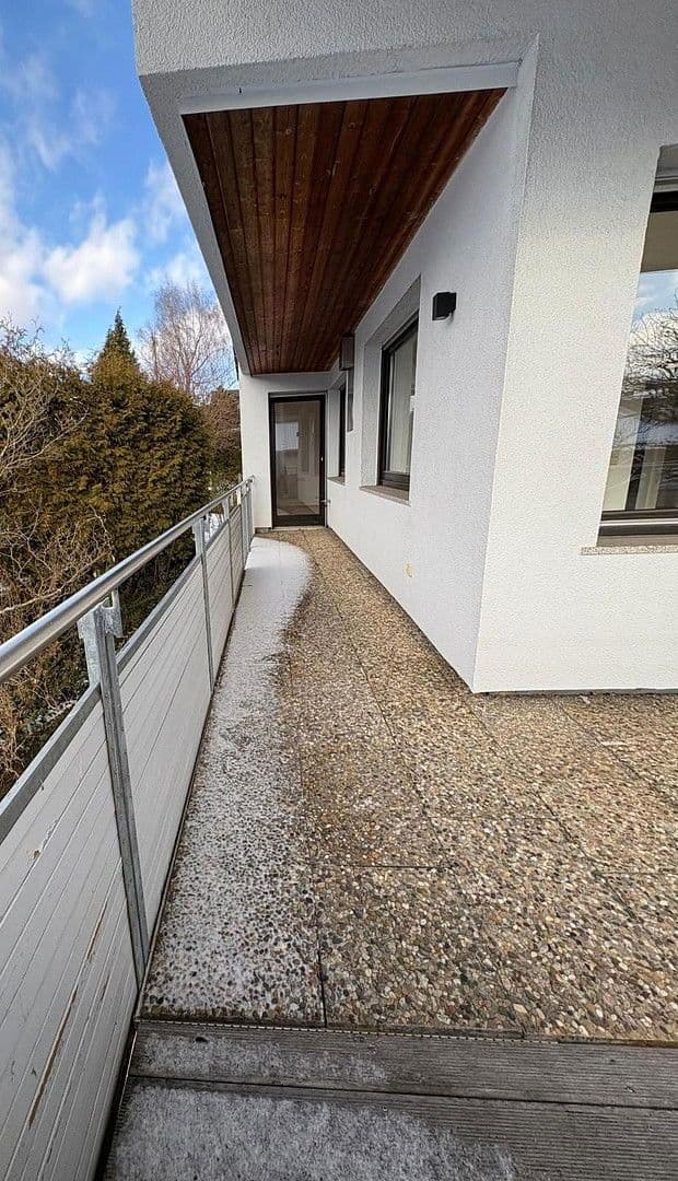 Pronájem bytu 4+kk 130 m², Gärtringen, Bádensko-Württembersko Pronájem bytu 4+kk 130 m², Gärtringen, Bádensko-Württembersko