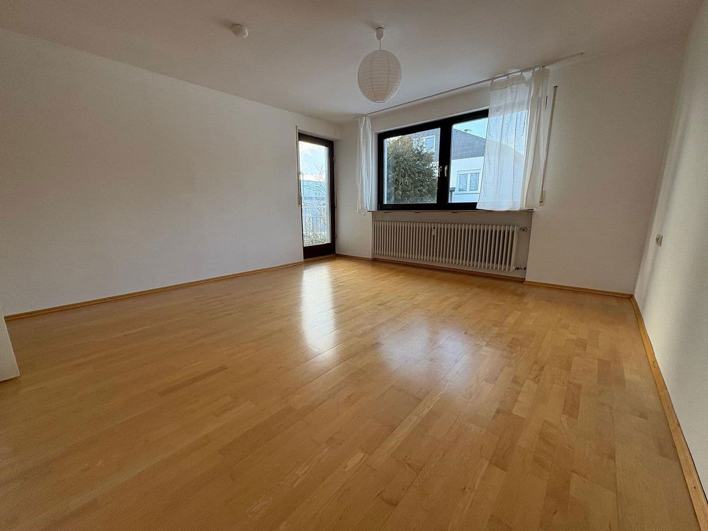 Pronájem bytu 4+kk 130 m², Gärtringen, Bádensko-Württembersko Pronájem bytu 4+kk 130 m², Gärtringen, Bádensko-Württembersko