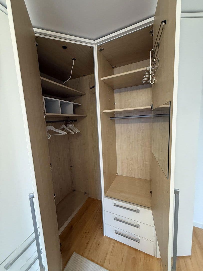 Pronájem bytu 2+1 53 m², Euskirchenerstraße 43, Bonn, Severní Porýní-Vestfálsko Pronájem bytu 2+1 53 m², Euskirchenerstraße 43, Bonn, Severní Porýní-Vestfálsko