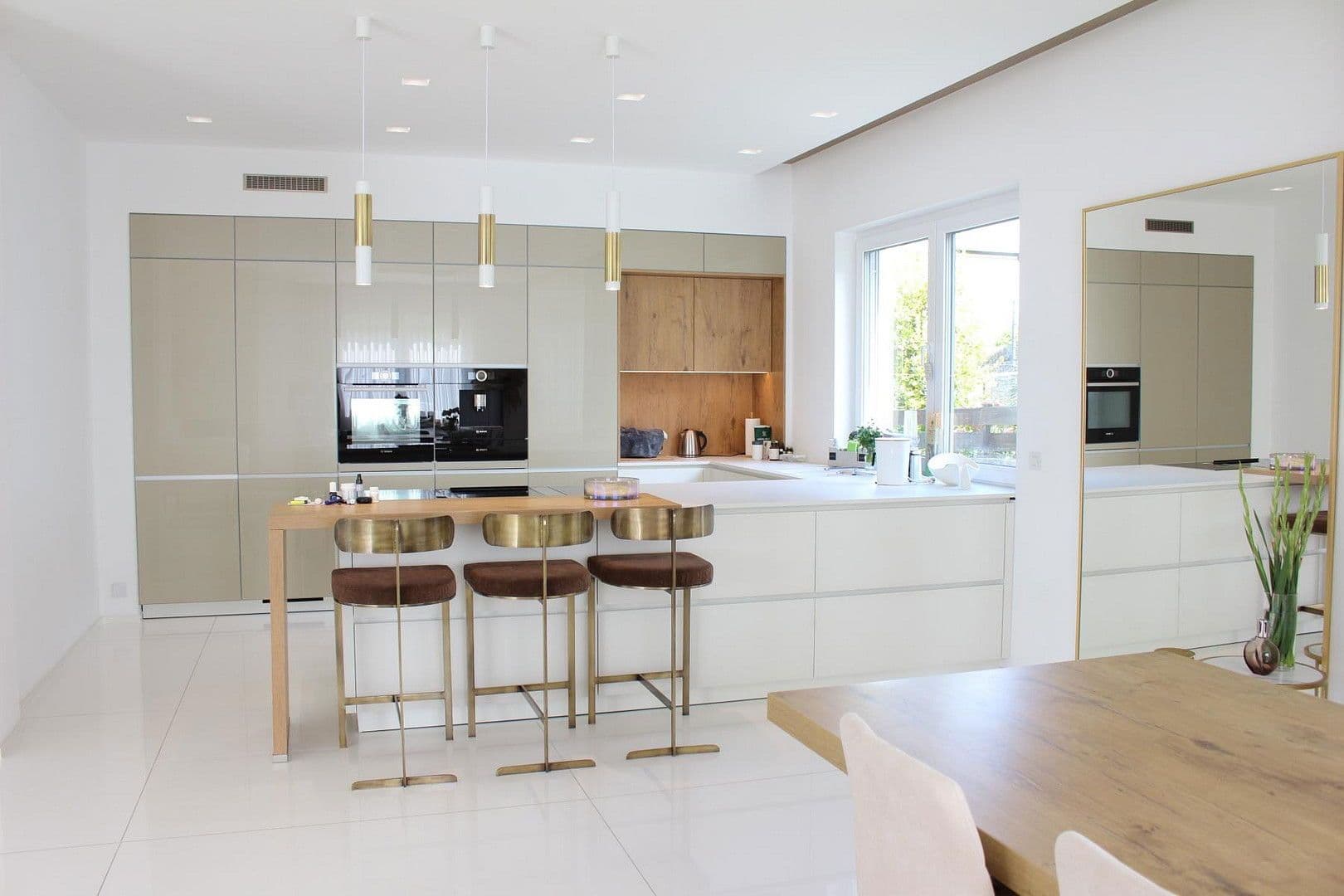 Prodej domu 277 m², pozemek 440 m², Birkenstr. 9, Obernburg am Main, Bavorsko Prodej domu 277 m², pozemek 440 m², Birkenstr. 9, Obernburg am Main, Bavorsko