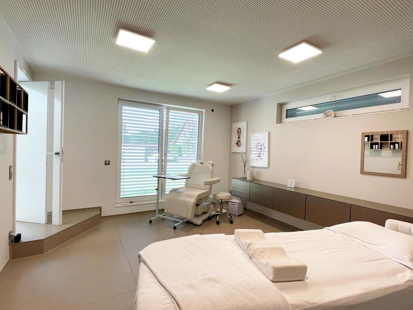 Prodej domu 277 m², pozemek 440 m², Birkenstr. 9, Obernburg am Main, Bavorsko Prodej domu 277 m², pozemek 440 m², Birkenstr. 9, Obernburg am Main, Bavorsko