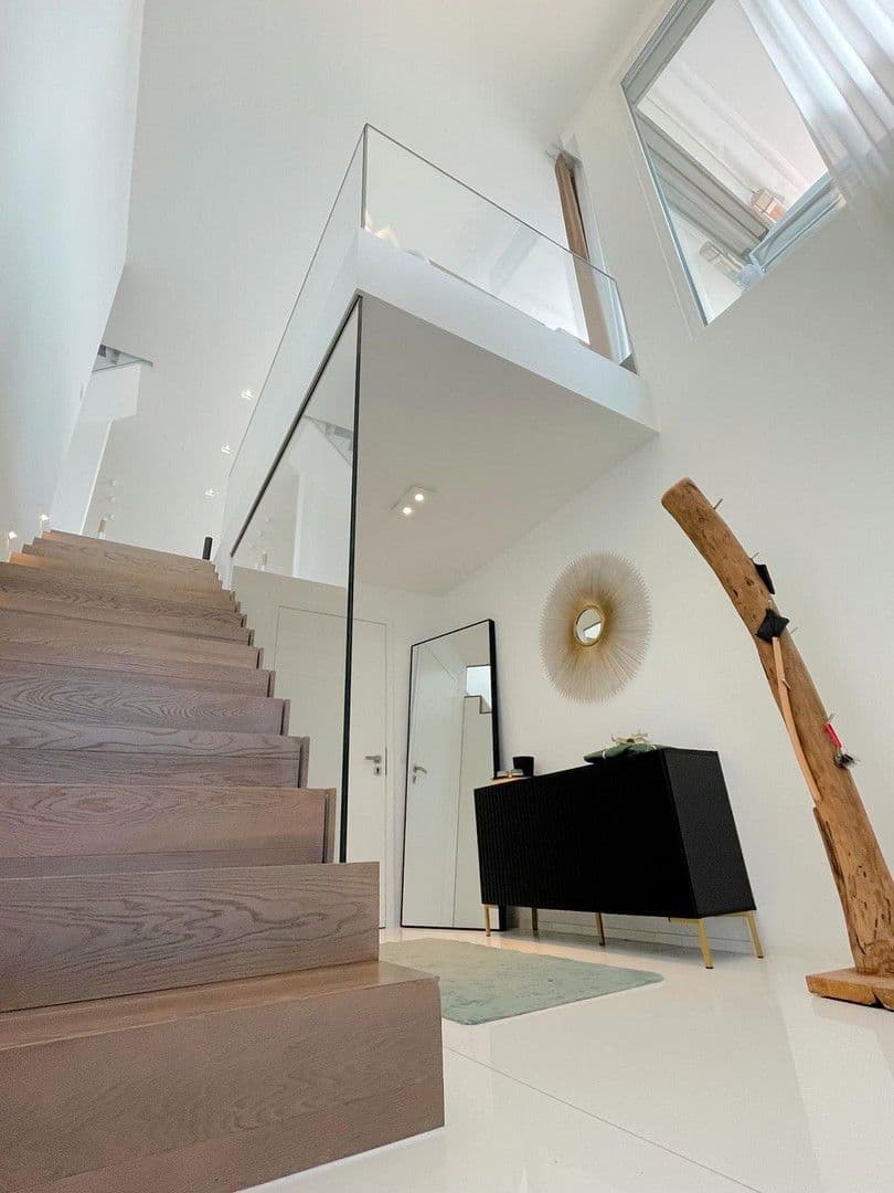 Prodej domu 277 m², pozemek 440 m², Birkenstr. 9, Obernburg am Main, Bavorsko Prodej domu 277 m², pozemek 440 m², Birkenstr. 9, Obernburg am Main, Bavorsko