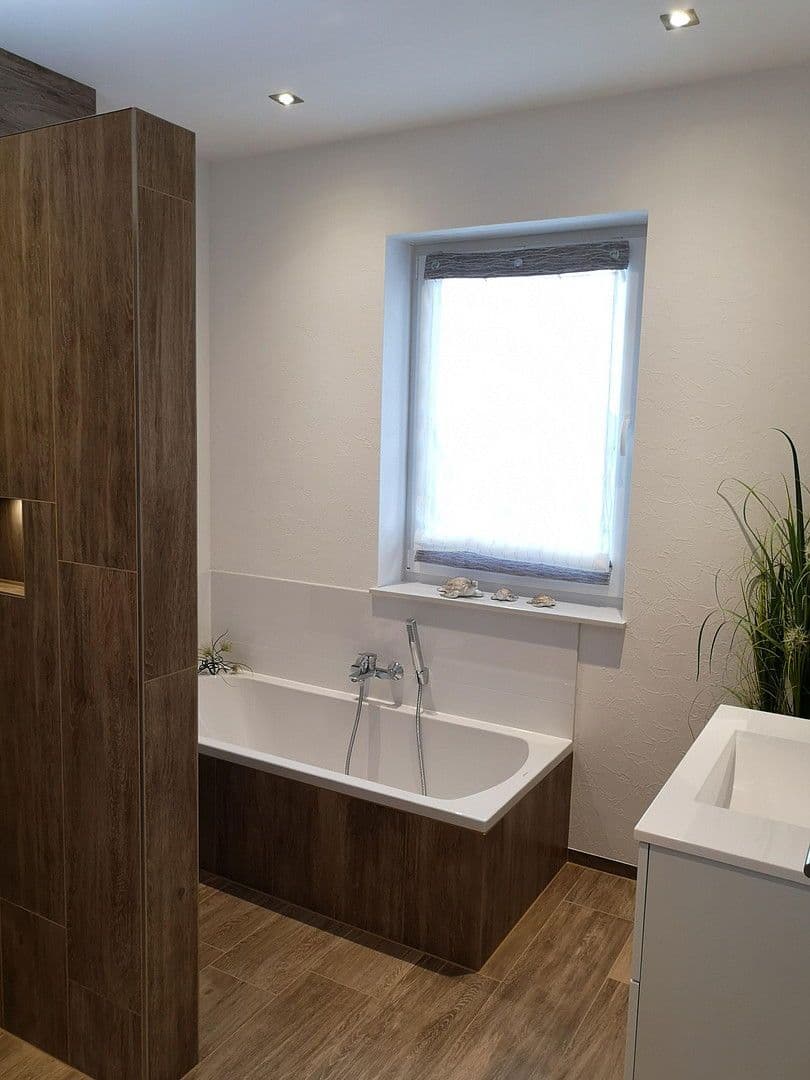 Pronájem domu 140 m², pozemek 240 m², Langenselbold, Hessen Pronájem domu 140 m², pozemek 240 m², Langenselbold, Hessen