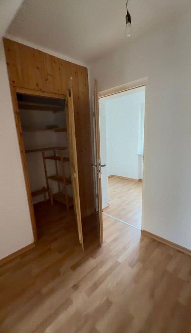 Pronájem bytu 4+kk 77 m², Neukieritzsch, Sasko Pronájem bytu 4+kk 77 m², Neukieritzsch, Sasko
