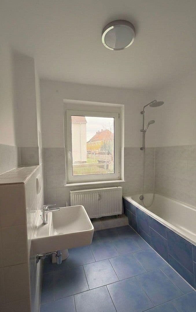 Pronájem bytu 4+kk 77 m², Neukieritzsch, Sasko Pronájem bytu 4+kk 77 m², Neukieritzsch, Sasko