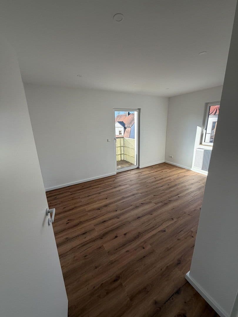 Pronájem bytu 3+kk 80 m², Nürnberger Straße 19, Heroldsberg, Bavorsko Pronájem bytu 3+kk 80 m², Nürnberger Straße 19, Heroldsberg, Bavorsko
