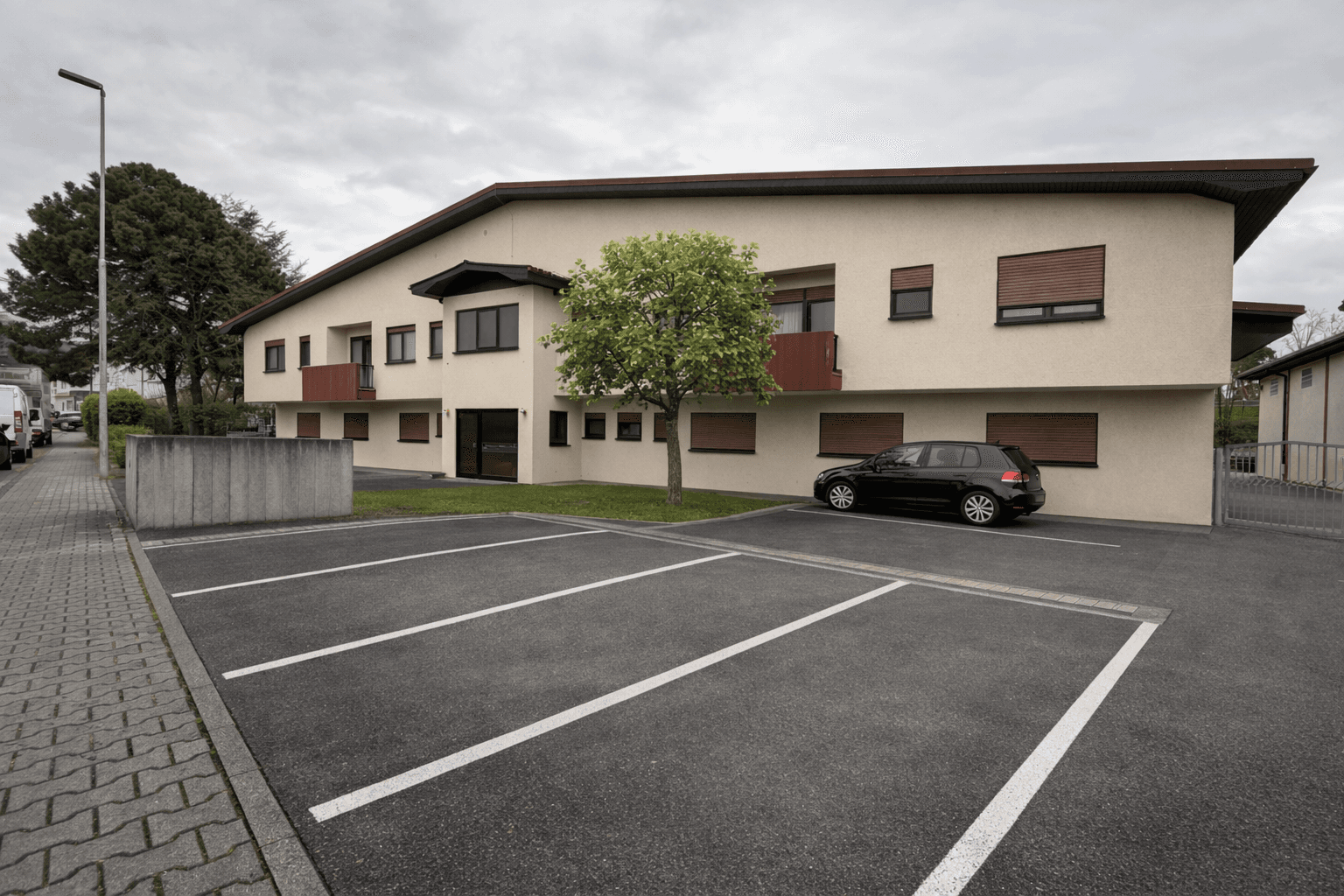 Pronájem nebytového prostoru 1.500 m², Alsbach-Hähnlein, Hessen Pronájem nebytového prostoru 1.500 m², Alsbach-Hähnlein, Hessen