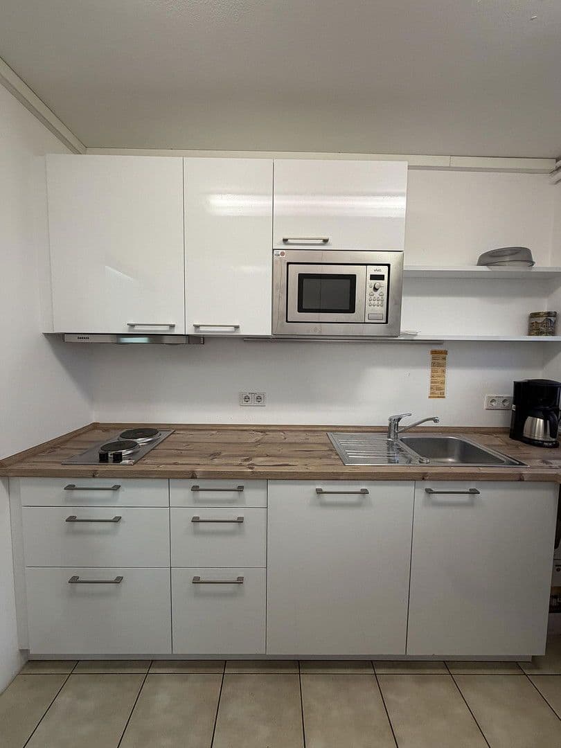 Pronájem nebytového prostoru 1.500 m², Alsbach-Hähnlein, Hessen Pronájem nebytového prostoru 1.500 m², Alsbach-Hähnlein, Hessen