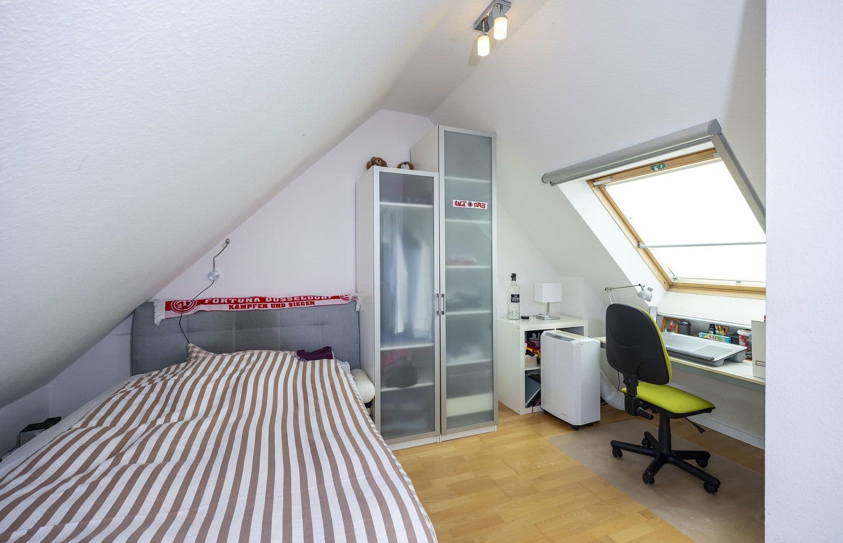 Prodej domu 131 m², pozemek 140 m², Meerbusch, Severní Porýní-Vestfálsko Prodej domu 131 m², pozemek 140 m², Meerbusch, Severní Porýní-Vestfálsko