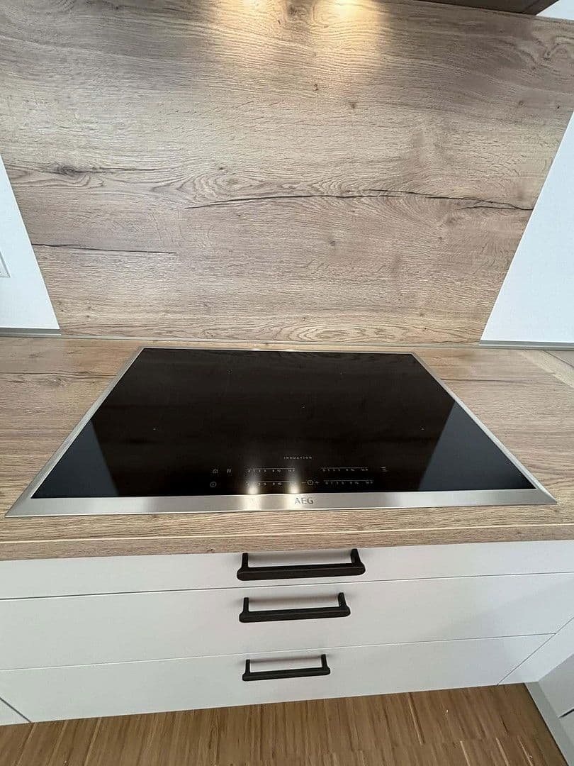 Prodej bytu 2+1 89 m², Hauptstrasse 125, Bad Neuenahr-Ahrweiler, Porýní-Falc Prodej bytu 2+1 89 m², Hauptstrasse 125, Bad Neuenahr-Ahrweiler, Porýní-Falc