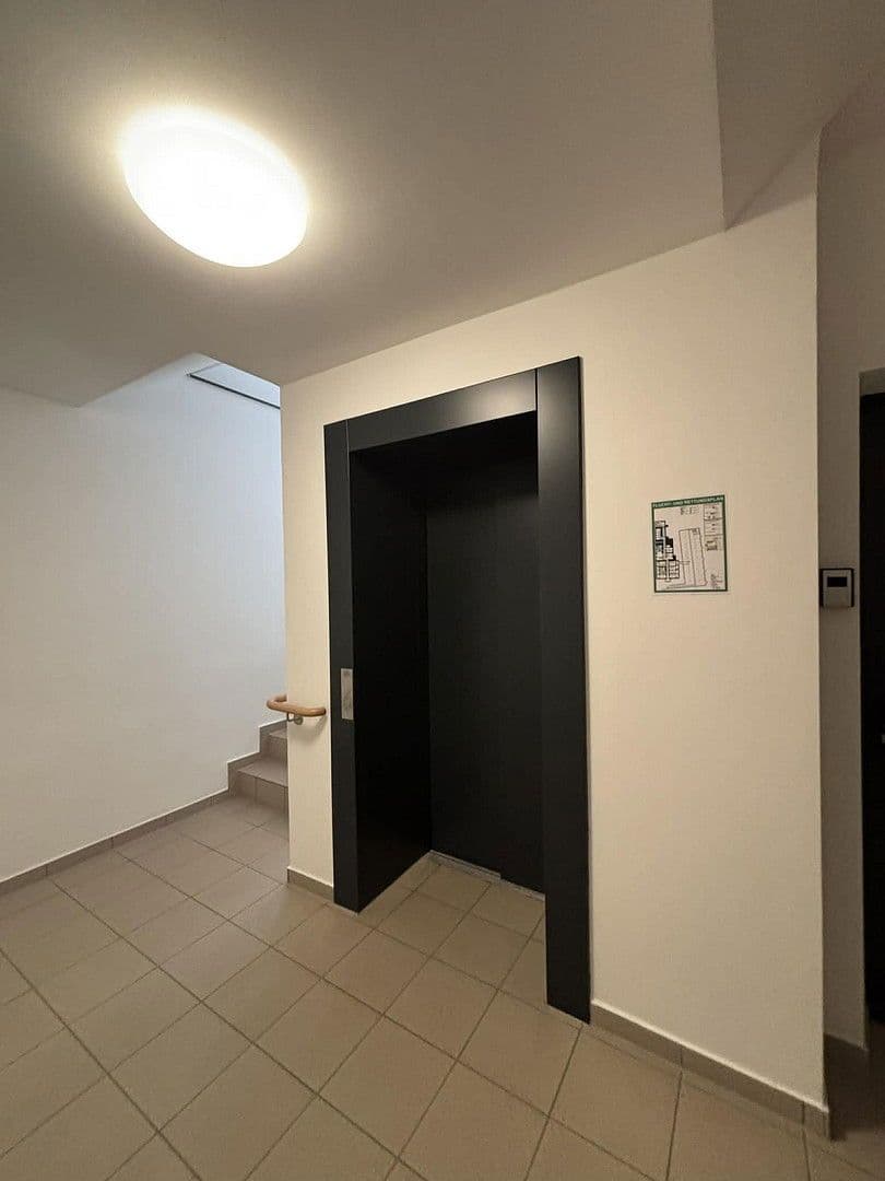 Prodej bytu 2+1 89 m², Hauptstrasse 125, Bad Neuenahr-Ahrweiler, Porýní-Falc Prodej bytu 2+1 89 m², Hauptstrasse 125, Bad Neuenahr-Ahrweiler, Porýní-Falc