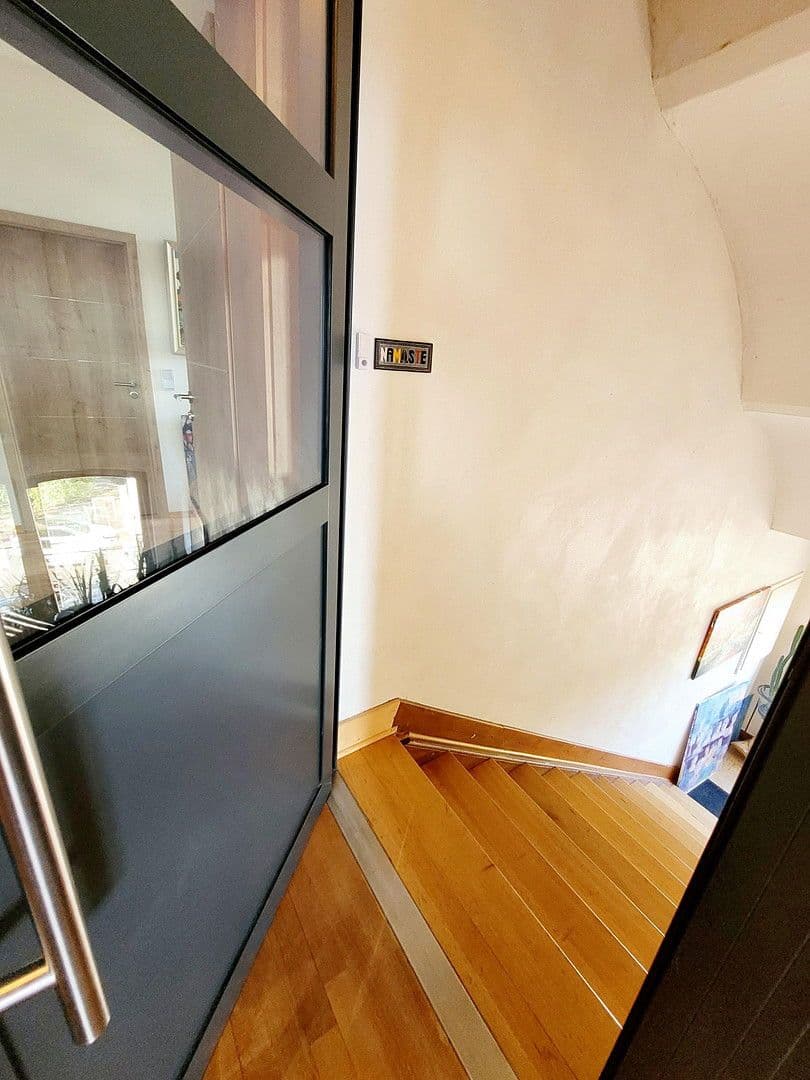 Prodej bytu 4+1 119 m², Schlossberg 20, Diez, Porýní-Falc Prodej bytu 4+1 119 m², Schlossberg 20, Diez, Porýní-Falc