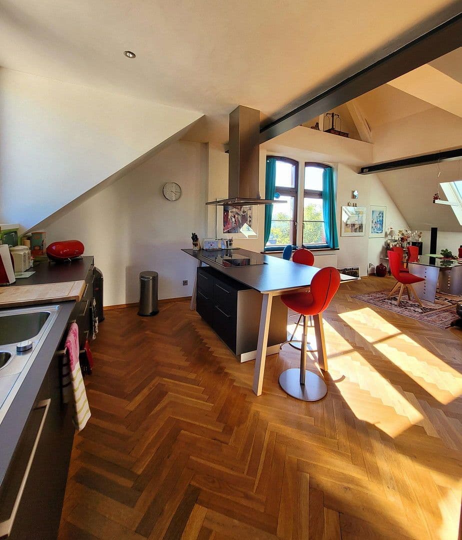 Prodej bytu 4+1 119 m², Schlossberg 20, Diez, Porýní-Falc Prodej bytu 4+1 119 m², Schlossberg 20, Diez, Porýní-Falc