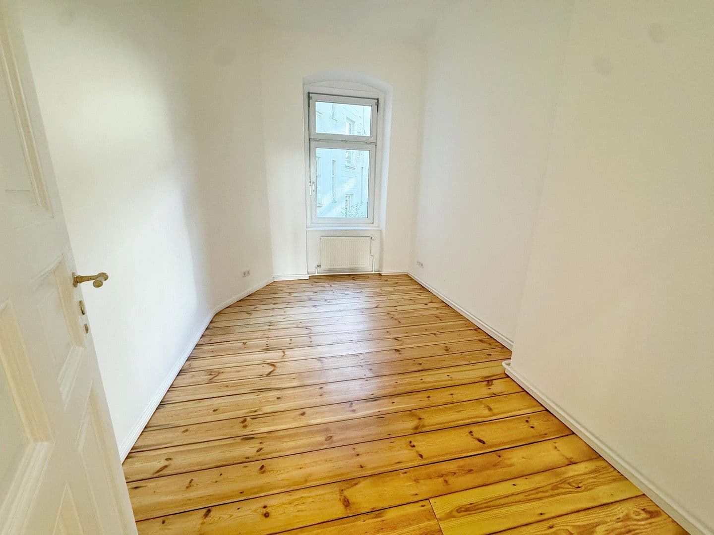 Prodej bytu 3+1 80 m², Berlin, Berlín Prodej bytu 3+1 80 m², Berlin, Berlín