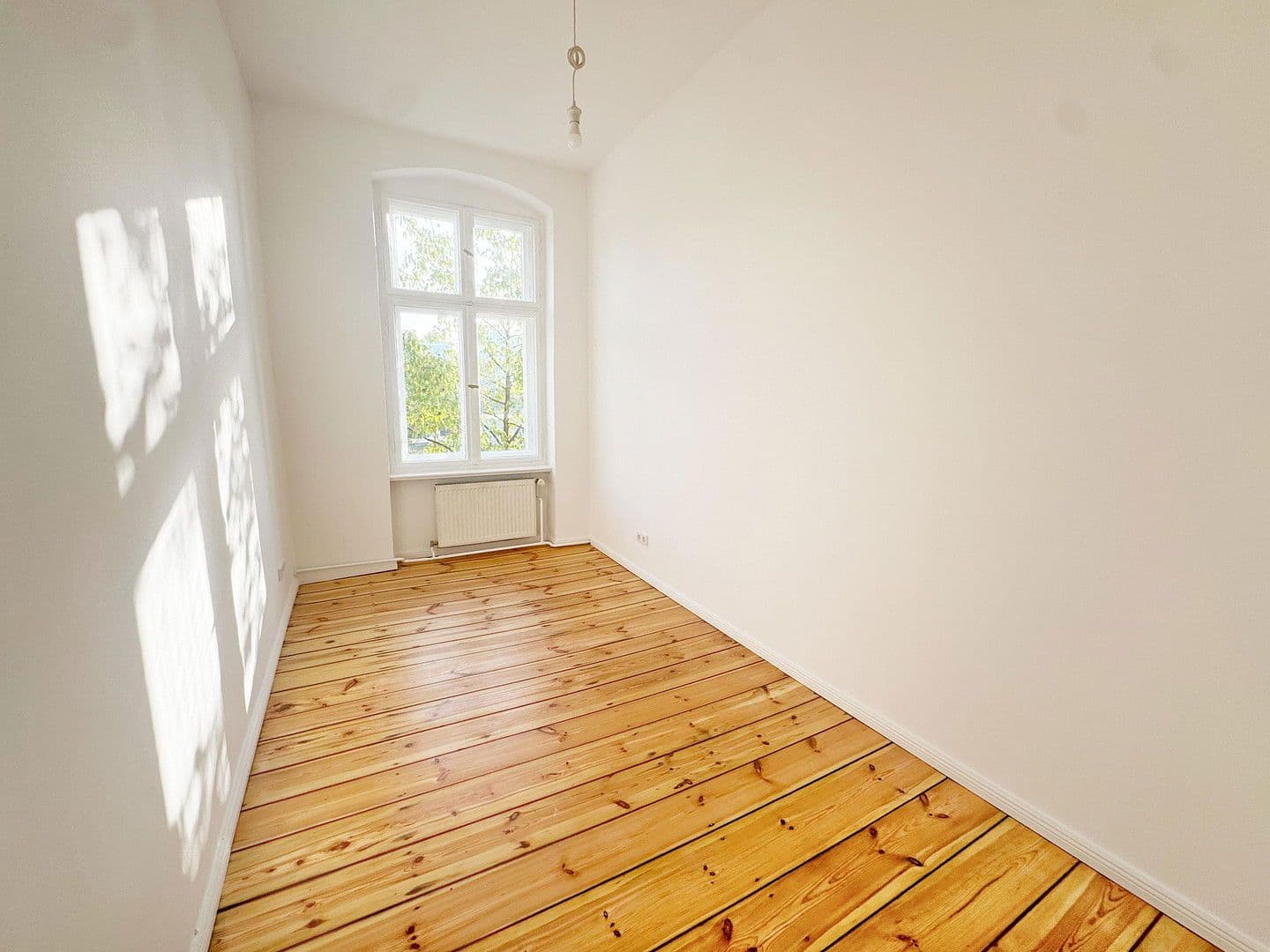 Prodej bytu 3+1 80 m², Berlin, Berlín Prodej bytu 3+1 80 m², Berlin, Berlín