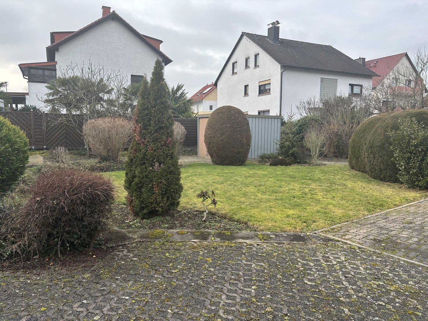Prodej domu 130 m², pozemek 684 m², Dietzenbach, Hessen Prodej domu 130 m², pozemek 684 m², Dietzenbach, Hessen