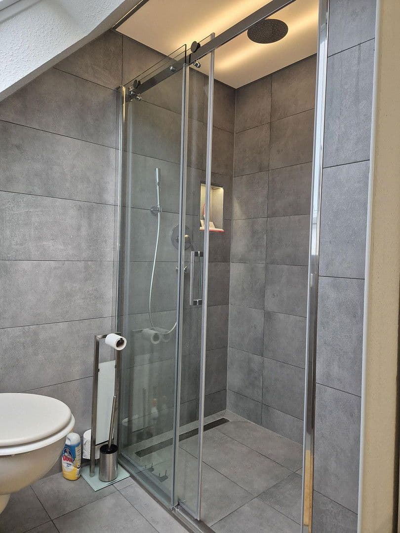 Prodej domu 150 m², pozemek 692 m², Bielefeld, Severní Porýní-Vestfálsko Prodej domu 150 m², pozemek 692 m², Bielefeld, Severní Porýní-Vestfálsko