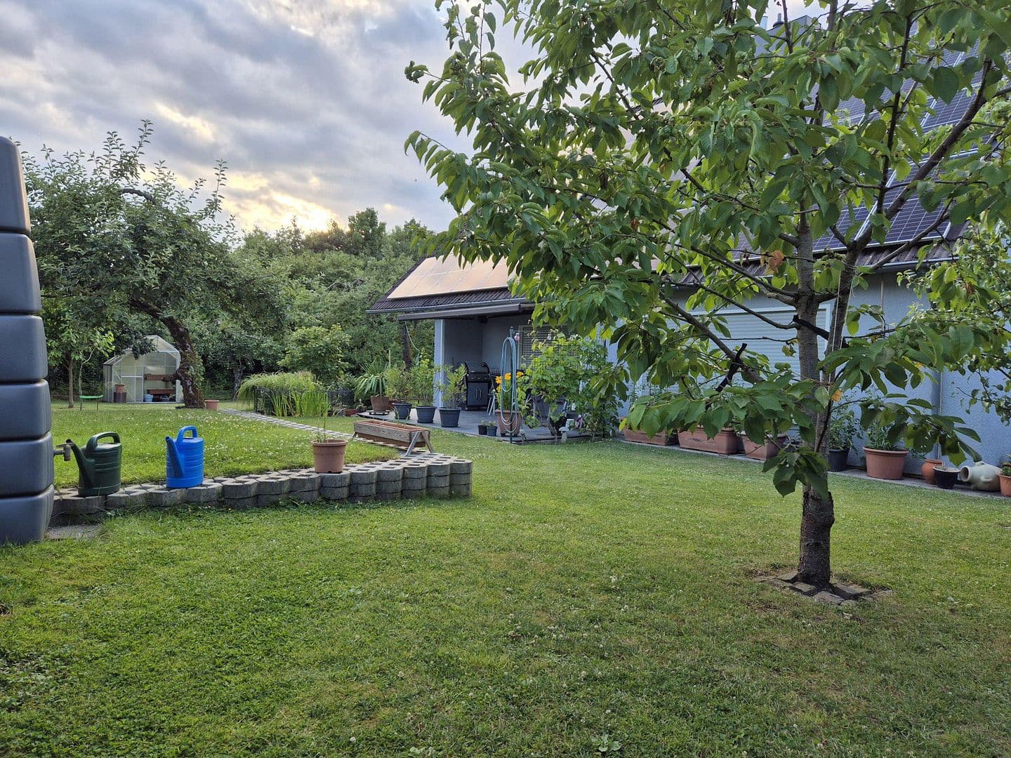 Prodej domu 150 m², pozemek 692 m², Bielefeld, Severní Porýní-Vestfálsko Prodej domu 150 m², pozemek 692 m², Bielefeld, Severní Porýní-Vestfálsko