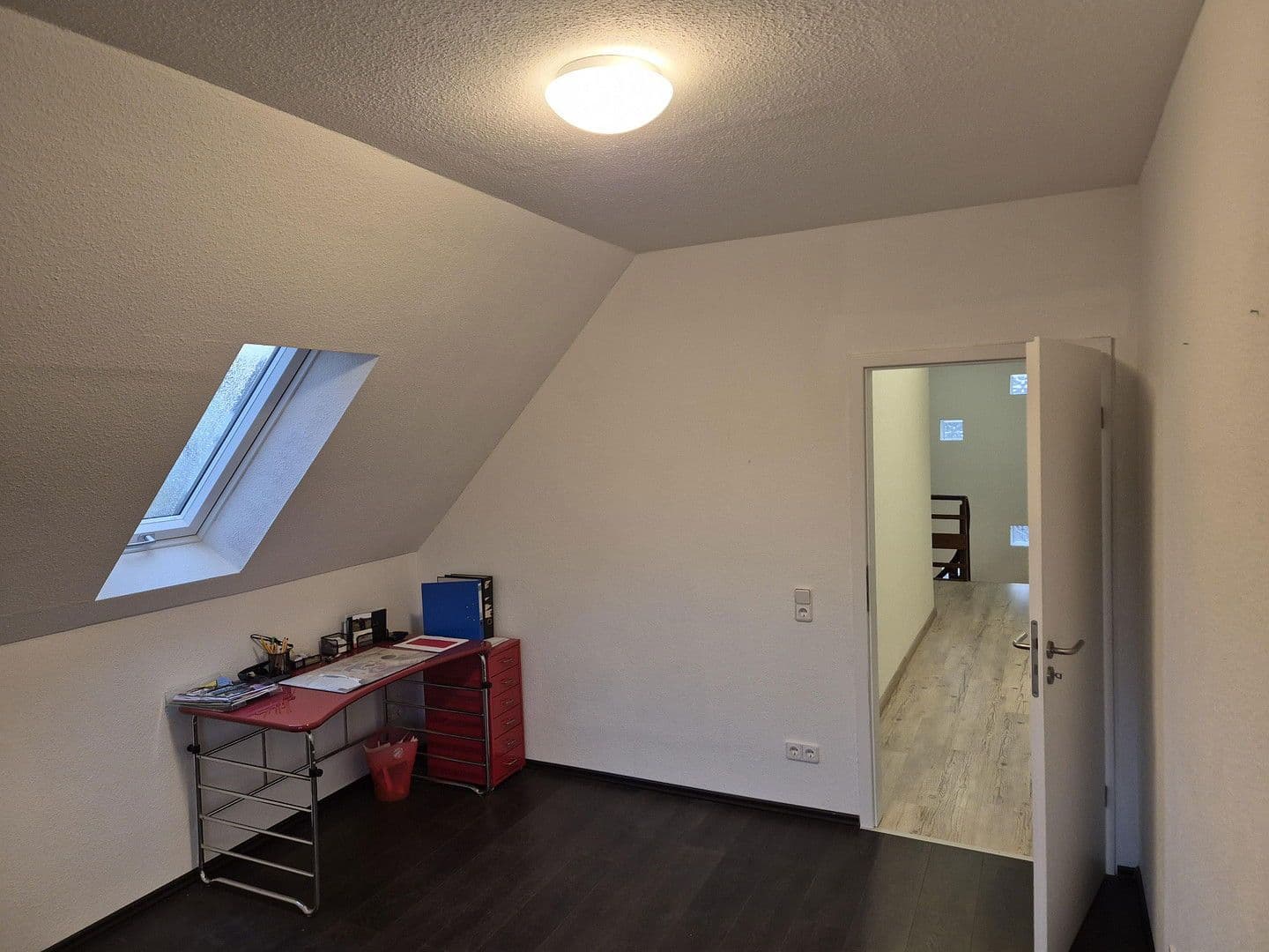 Prodej domu 150 m², pozemek 692 m², Bielefeld, Severní Porýní-Vestfálsko Prodej domu 150 m², pozemek 692 m², Bielefeld, Severní Porýní-Vestfálsko