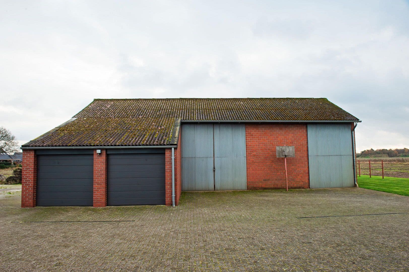 Prodej pozemku 105.102 m², Emlichheim, Dolní Sasko Prodej pozemku 105.102 m², Emlichheim, Dolní Sasko