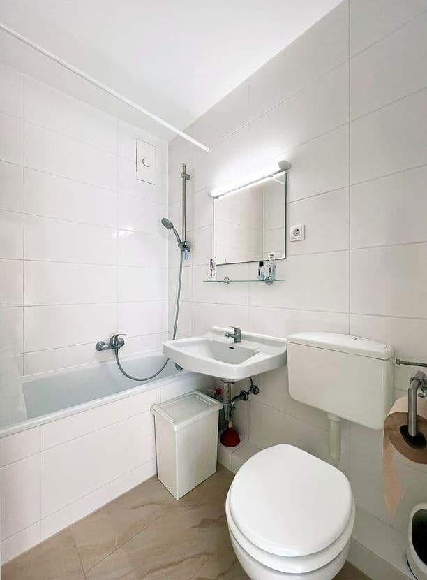 Pronájem bytu 1+1 40 m², Mülldorfer Str. 25, Sankt Augustin, Severní Porýní-Vestfálsko Pronájem bytu 1+1 40 m², Mülldorfer Str. 25, Sankt Augustin, Severní Porýní-Vestfálsko