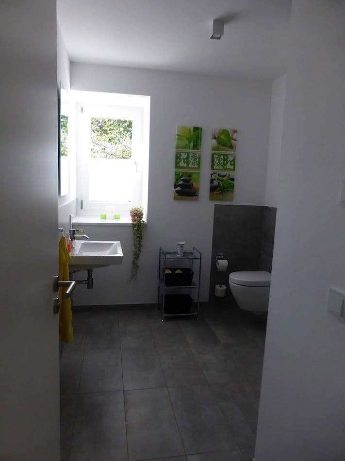 Pronájem bytu 4+1 154 m², Siegbergstr. 73, Siegen, Severní Porýní-Vestfálsko Pronájem bytu 4+1 154 m², Siegbergstr. 73, Siegen, Severní Porýní-Vestfálsko