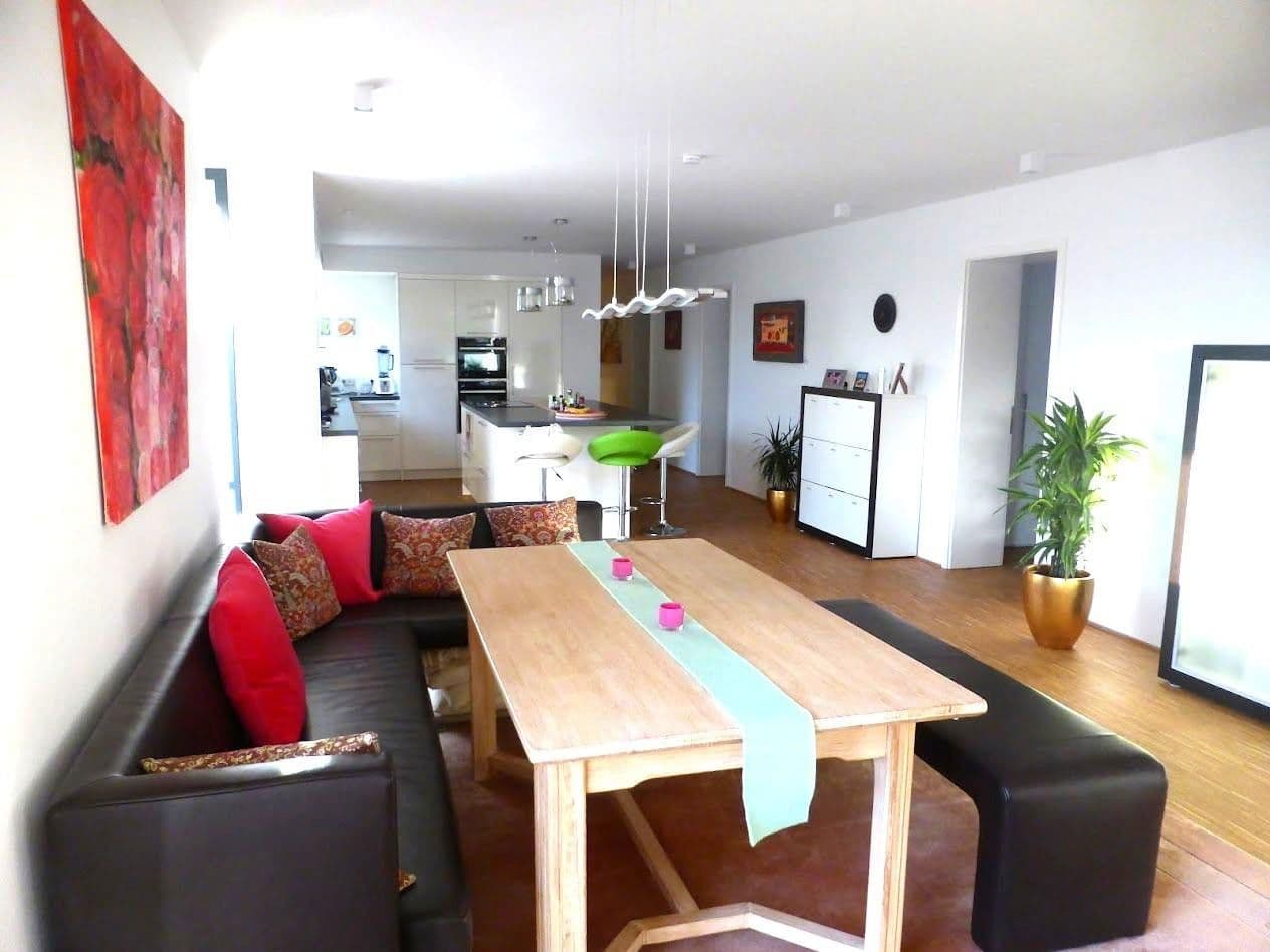 Pronájem bytu 4+1 154 m², Siegbergstr. 73, Siegen, Severní Porýní-Vestfálsko Pronájem bytu 4+1 154 m², Siegbergstr. 73, Siegen, Severní Porýní-Vestfálsko