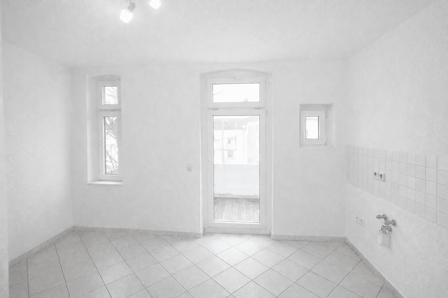 Pronájem bytu 4+1 86 m², Bismarckstr. 15, Delitzsch, Sasko Pronájem bytu 4+1 86 m², Bismarckstr. 15, Delitzsch, Sasko