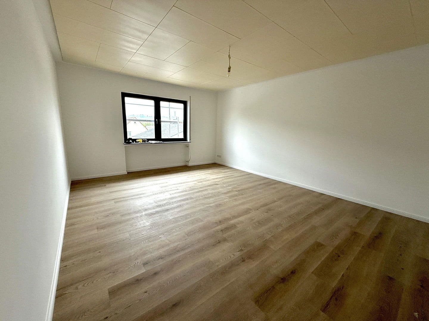 Pronájem bytu 3+kk 118 m², Staudernheim, Porýní-Falc Pronájem bytu 3+kk 118 m², Staudernheim, Porýní-Falc
