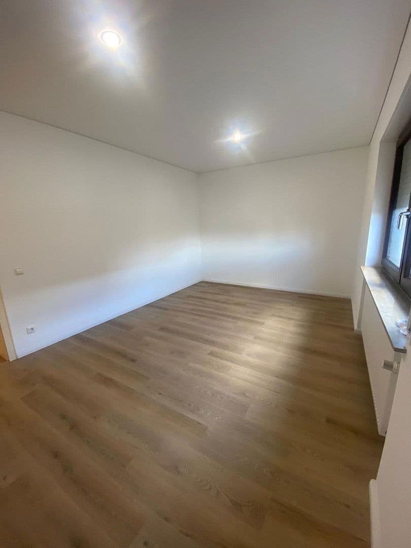 Pronájem bytu 3+kk 118 m², Staudernheim, Porýní-Falc Pronájem bytu 3+kk 118 m², Staudernheim, Porýní-Falc