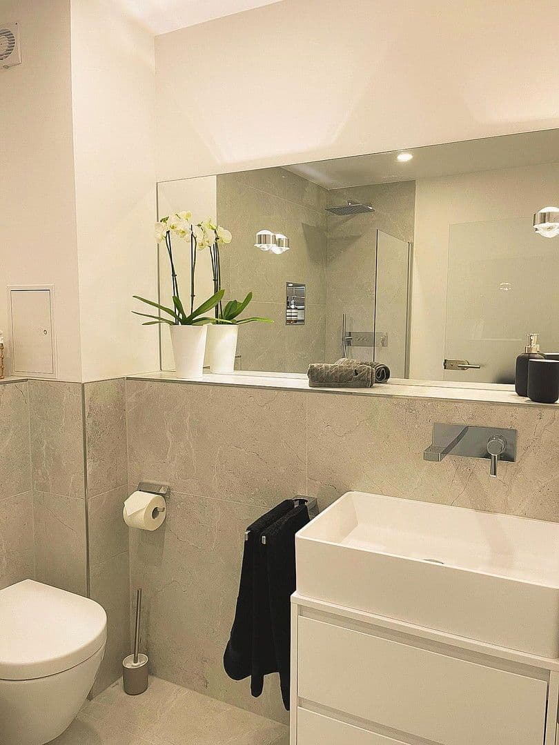 Pronájem bytu 2+1 77 m², Berlin, Berlín Pronájem bytu 2+1 77 m², Berlin, Berlín